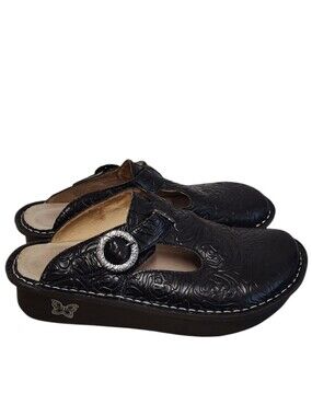 Alegria Classic Black Embossed Rose Clogs Size 36 ALG531